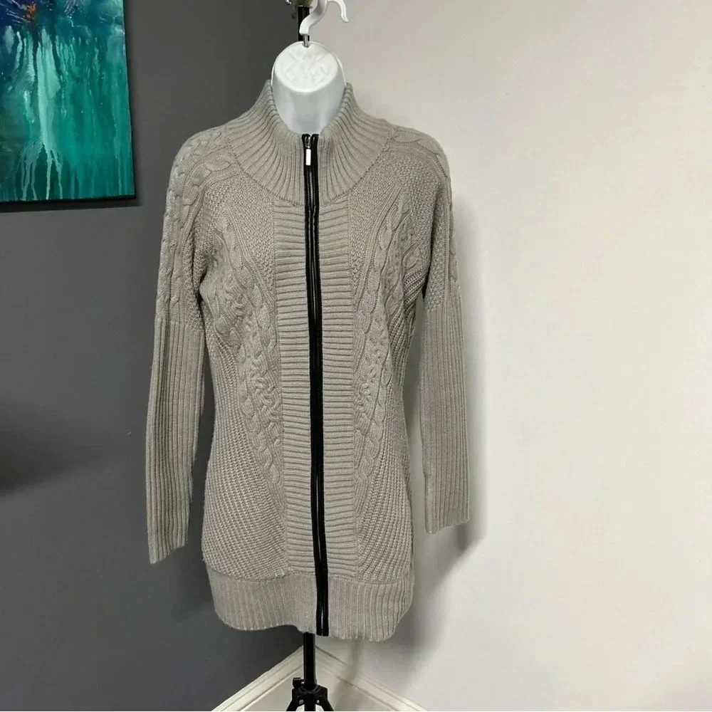 Venus Women’s Medium Gray Full Zip Front Cable‎ Knit Cardigan Faux Leather Cozy